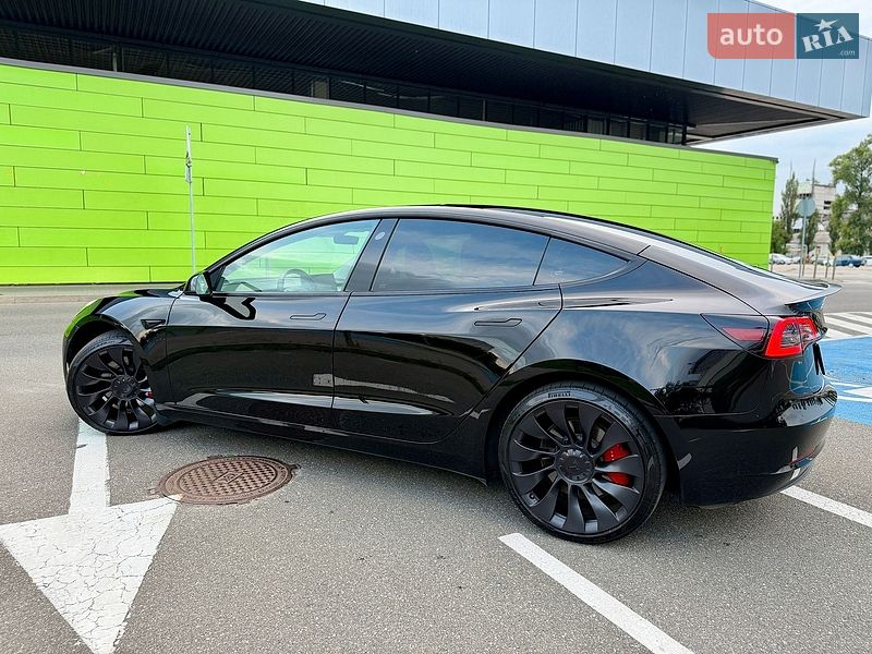 Седан Tesla Model 3 2023 в Киеве фото 25 Седан Tesla Model 3 2023 в Киеве