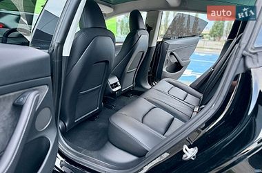Седан Tesla Model 3 2023 в Киеве фото 38 Седан Tesla Model 3 2023 в Киеве