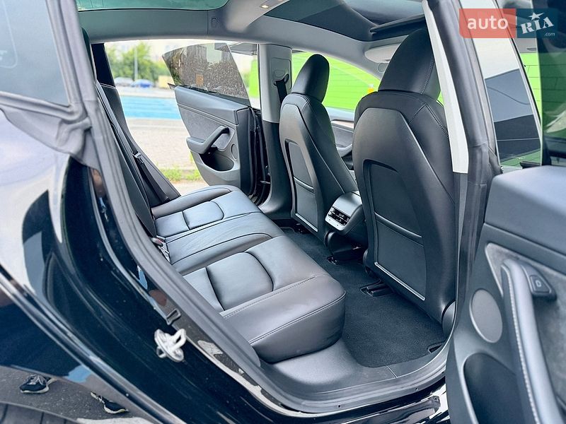 Седан Tesla Model 3 2023 в Киеве фото 41 Седан Tesla Model 3 2023 в Киеве