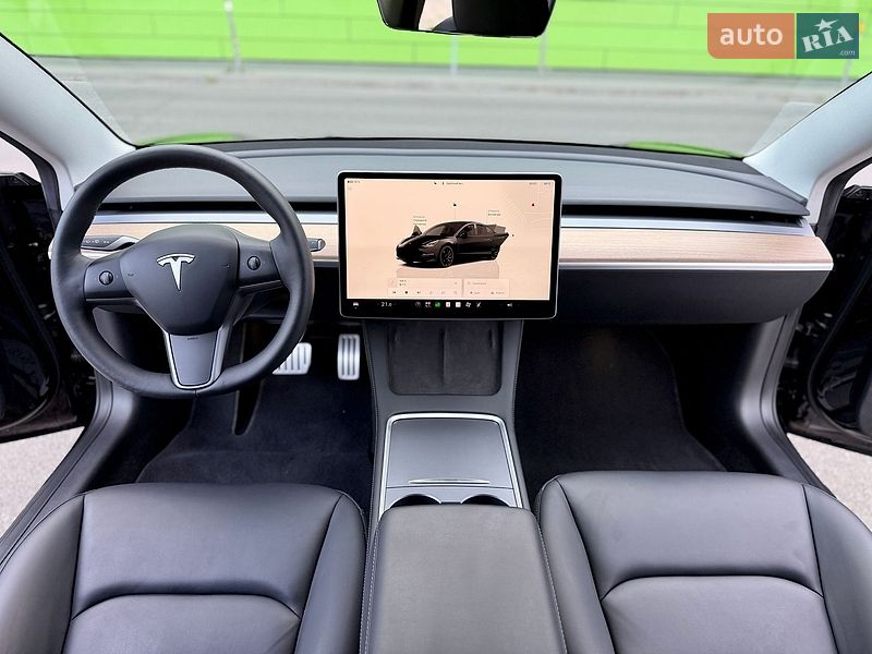 Седан Tesla Model 3 2023 в Киеве фото 49 Седан Tesla Model 3 2023 в Киеве