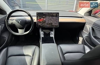 Седан Tesla Model 3 2019 в Луцке