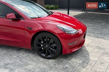 Седан Tesla Model 3 2019 в Луцьку