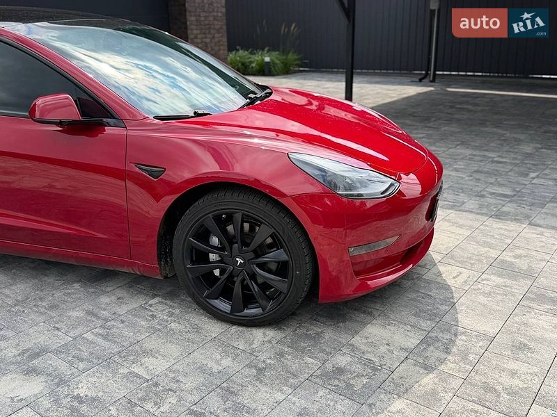 Седан Tesla Model 3 2019 в Луцьку