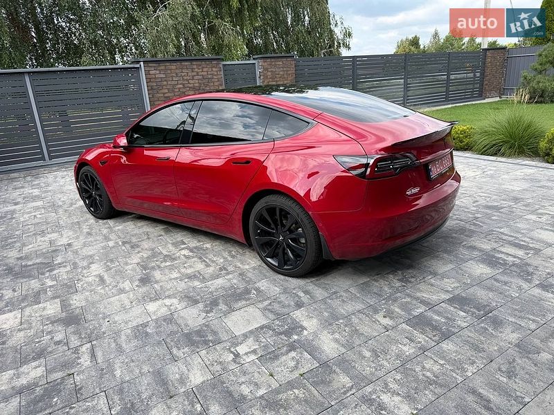 Седан Tesla Model 3 2019 в Луцке