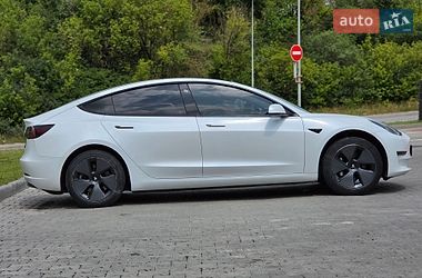 Седан Tesla Model 3 2021 в Тернополе