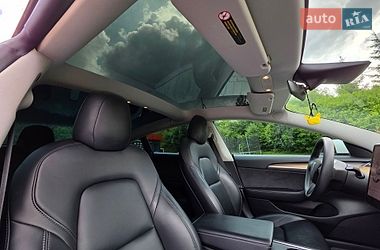 Седан Tesla Model 3 2021 в Тернополе