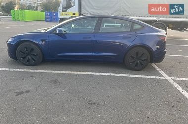 Седан Tesla Model 3 2024 в Киеве
