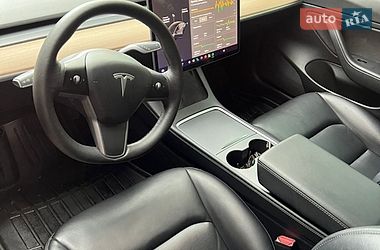 Седан Tesla Model 3 2021 в Барышевке