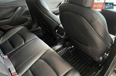 Седан Tesla Model 3 2021 в Барышевке