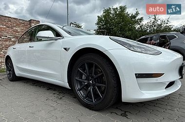 tesla model-3 2018 в Львів від професійного продавця 