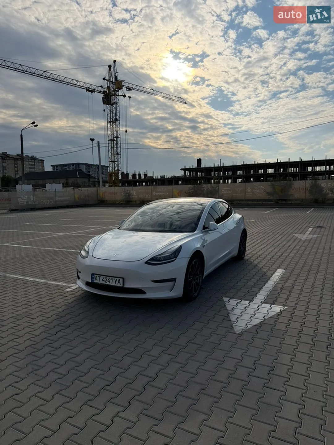 2019 Tesla Model 3 - фото 1
