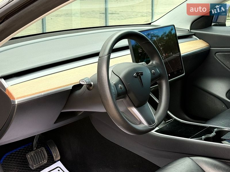 Седан Tesla Model 3 2019 в Одесі фото 11 Седан Tesla Model 3 2019 в Одесі