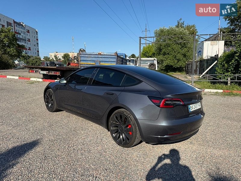Седан Tesla Model 3 2023 в Александрие