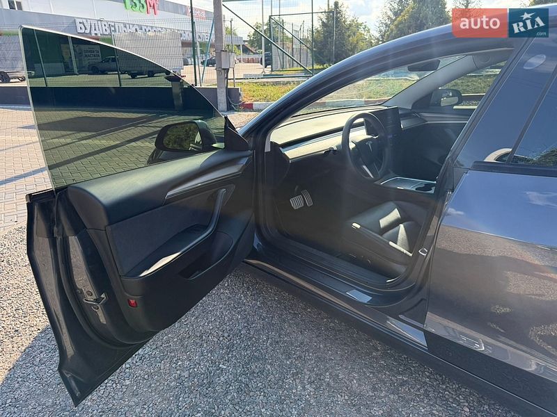 Седан Tesla Model 3 2023 в Александрие