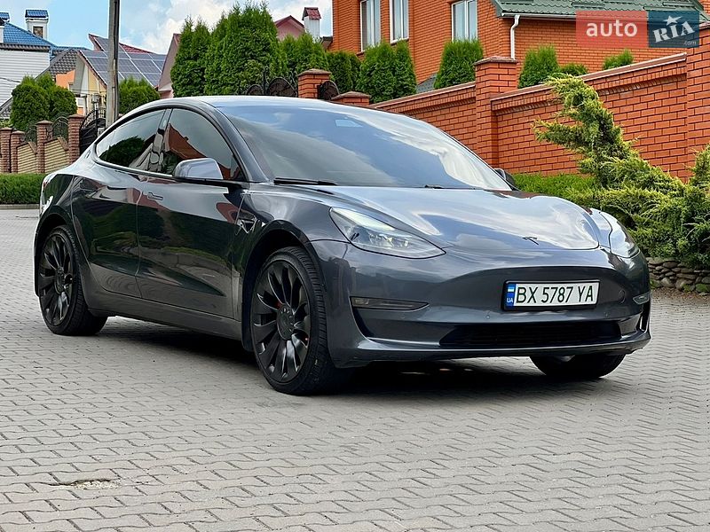 Седан Tesla Model 3 2021 в Хмельницькому