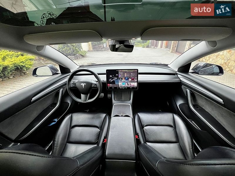 Седан Tesla Model 3 2021 в Хмельницькому