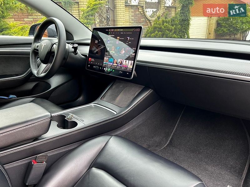 Седан Tesla Model 3 2021 в Хмельницькому