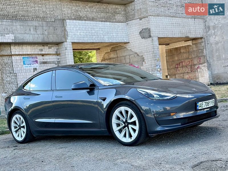 Седан Tesla Model 3 2022 в Каменском