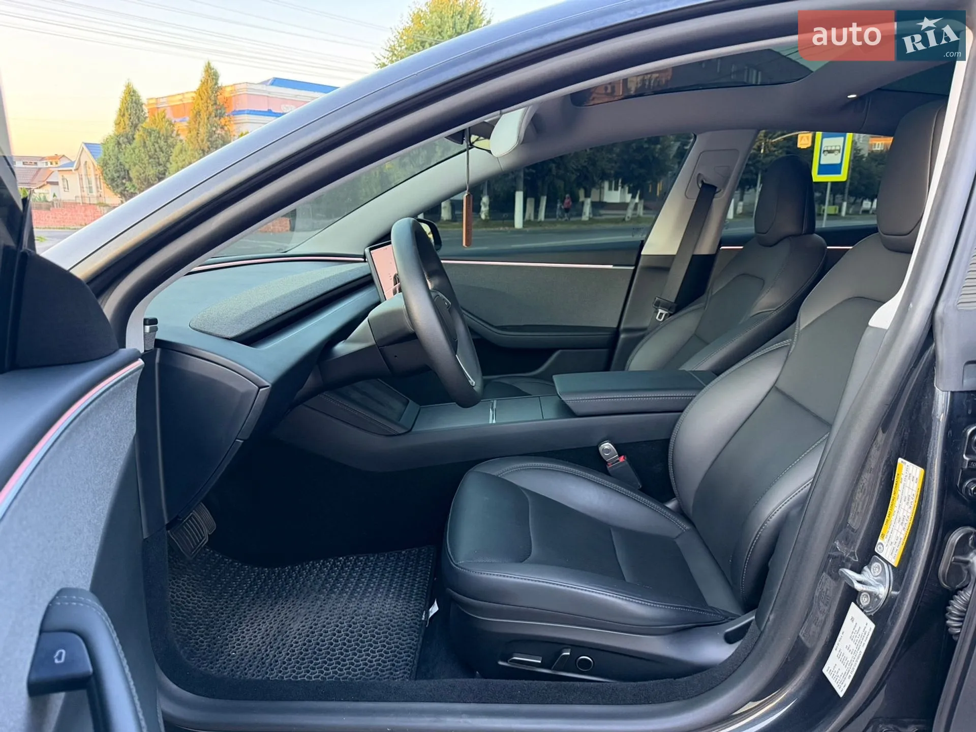 2024 Tesla Model 3 - мініатюра 9