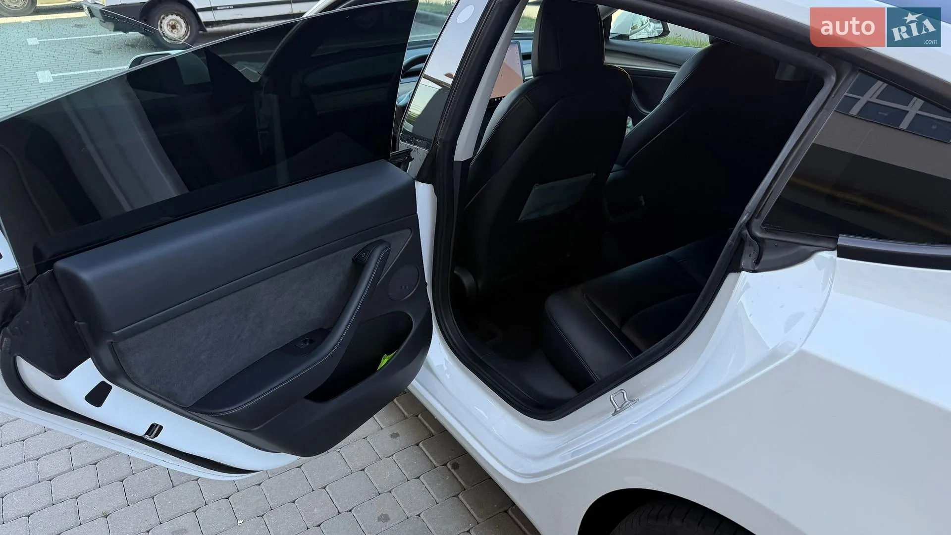 2022 Tesla Model 3 - мініатюра 14