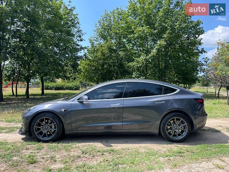 Седан Tesla Model 3 2018 в Кривому Розі фото 5 Седан Tesla Model 3 2018 в Кривому Розі