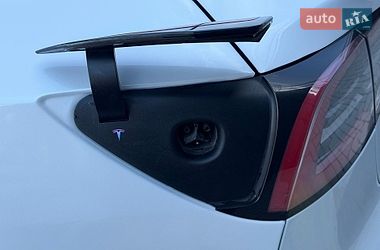 Седан Tesla Model 3 2022 в Кропивницком