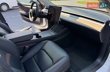 Седан Tesla Model 3 2022 в Кропивницком