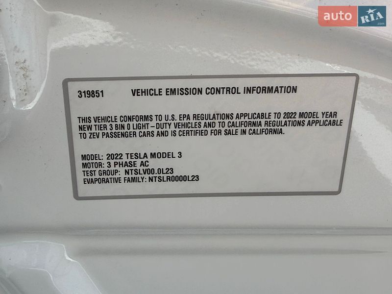 Седан Tesla Model 3 2022 в Кропивницком