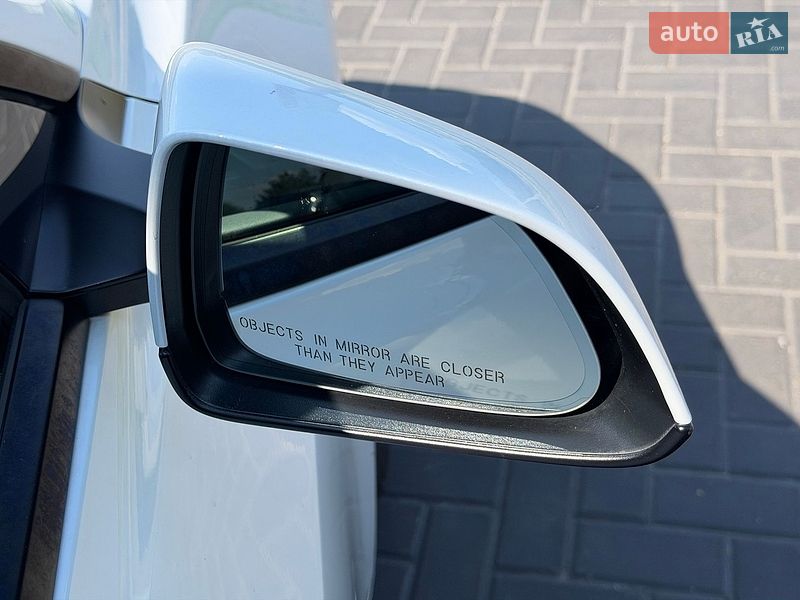 Седан Tesla Model 3 2022 в Кропивницком