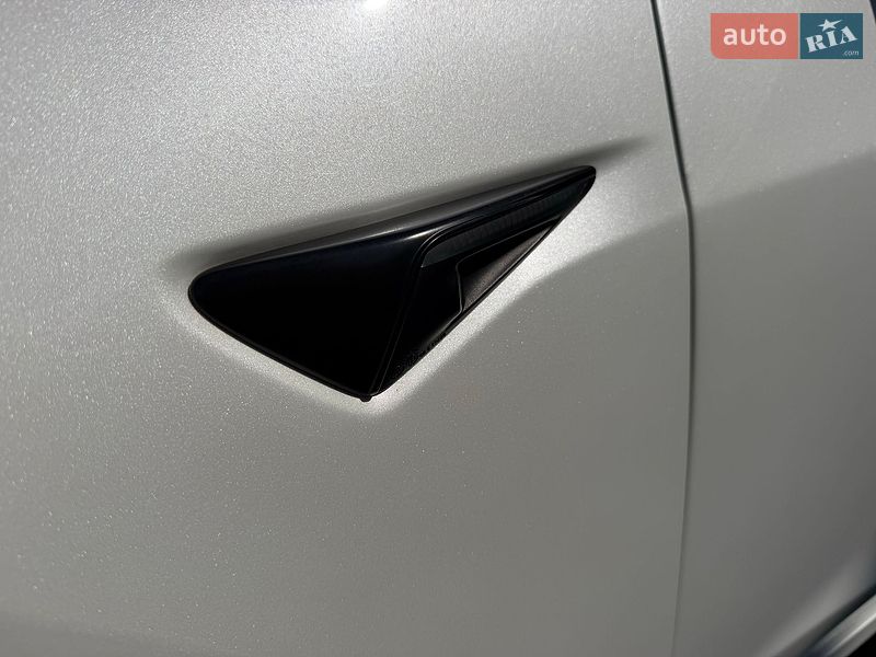 Седан Tesla Model 3 2022 в Кропивницком