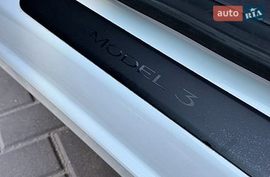 Седан Tesla Model 3 2022 в Кропивницком