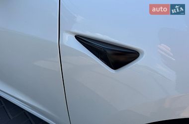 Седан Tesla Model 3 2022 в Кропивницком