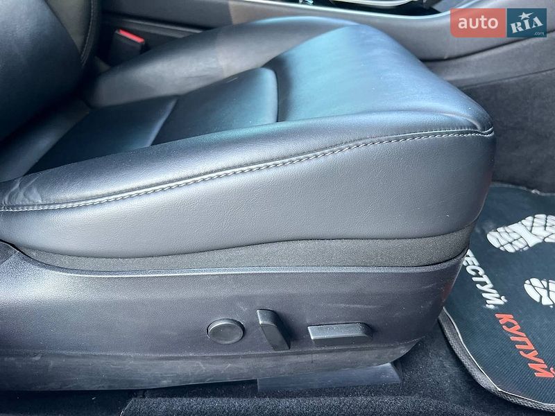 Седан Tesla Model 3 2020 в Хмельницькому фото 30 Седан Tesla Model 3 2020 в Хмельницькому