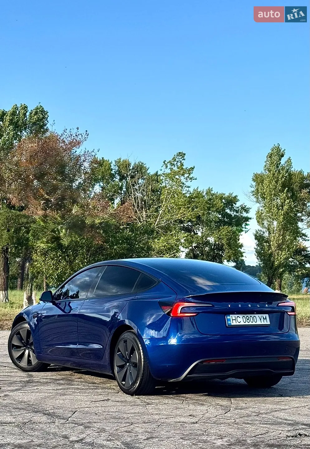 2025 Tesla Model 3 - мініатюра 5