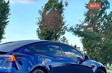 Седан Tesla Model 3 2025 в Дніпрі