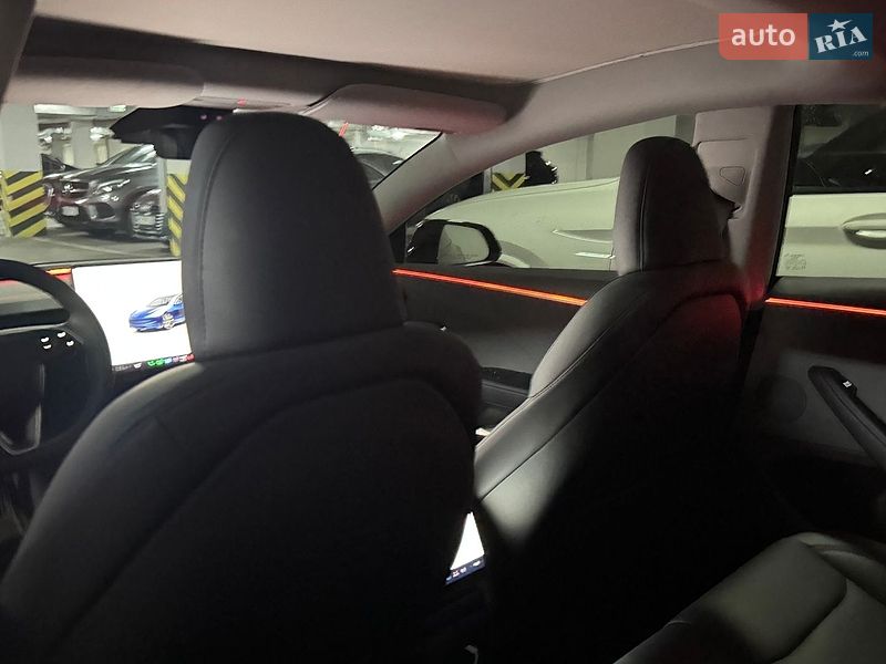Седан Tesla Model 3 2025 в Дніпрі