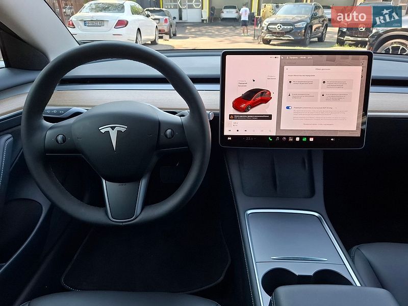 Седан Tesla Model 3 2023 в Одесі