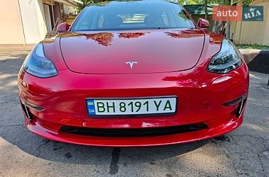 Седан Tesla Model 3 2023 в Одесі