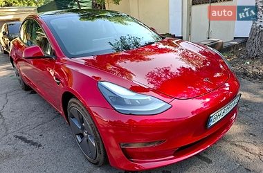 Седан Tesla Model 3 2023 в Одесі