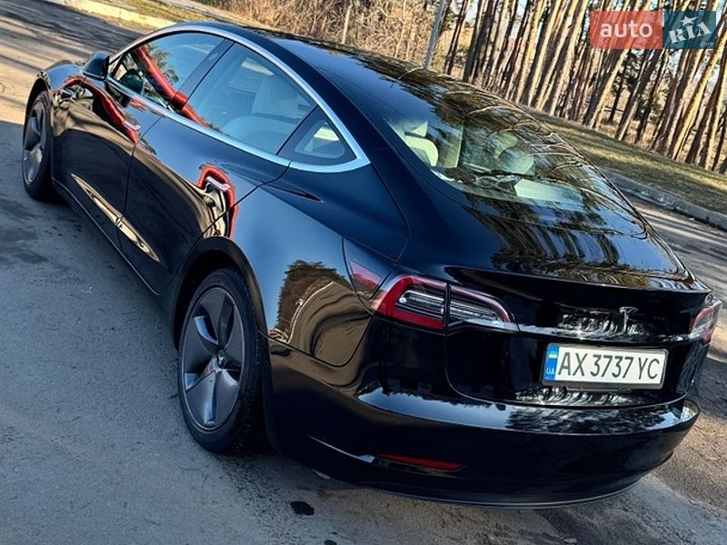 Седан Tesla Model 3 2020 в Харькове фото Седан Tesla Model 3 2020 в Харькове