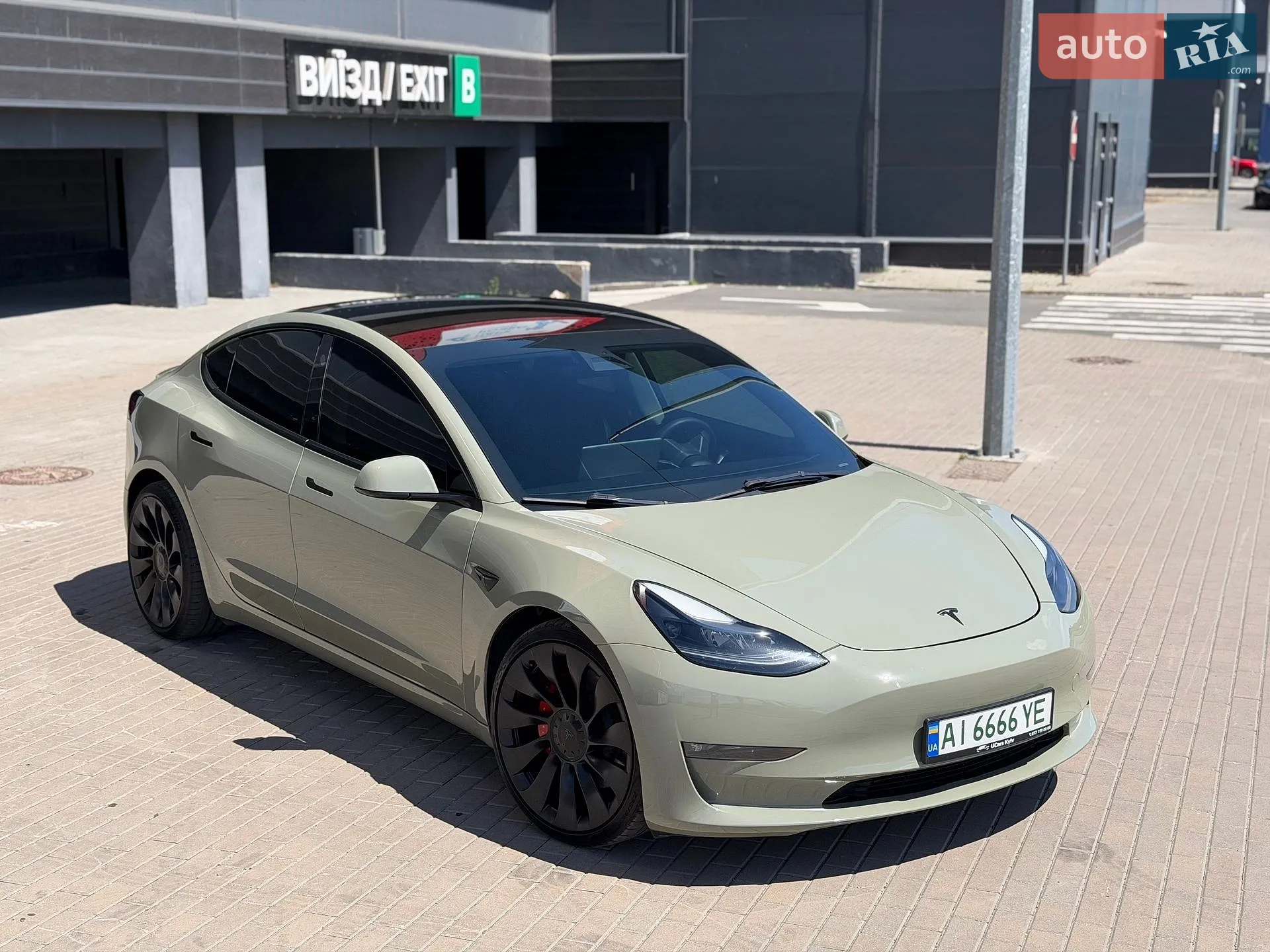 2022 Tesla Model 3 - мініатюра 2