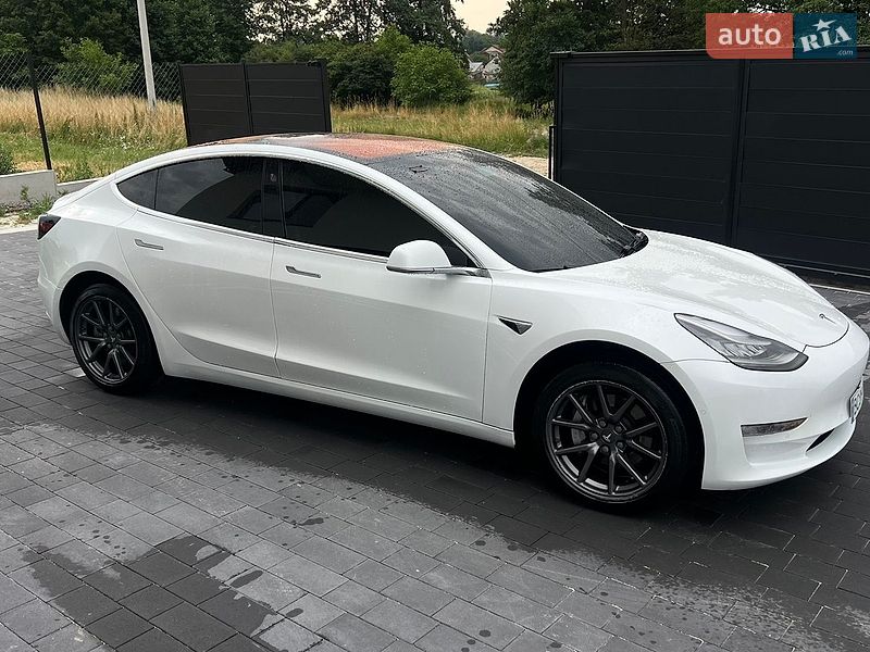 Tesla Model 3 2018 Tesla Model 3 2018