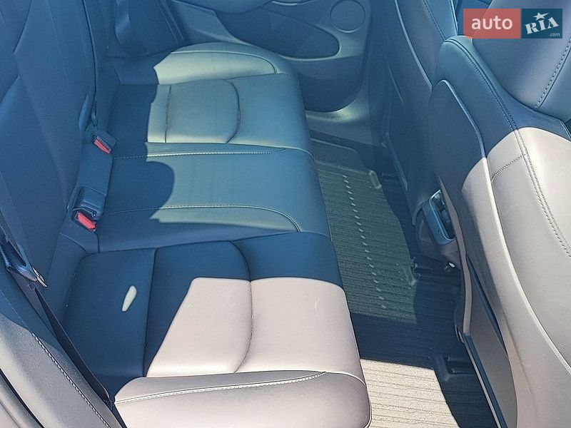 Седан Tesla Model 3 2023 в Виннице фото 22 Седан Tesla Model 3 2023 в Виннице