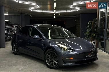 Седан Tesla Model 3 2023 в Одессе