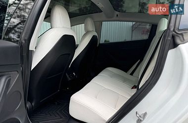 Седан Tesla Model 3 2021 в Костопілі