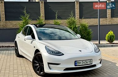 Седан Tesla Model 3 2019 в Одессе