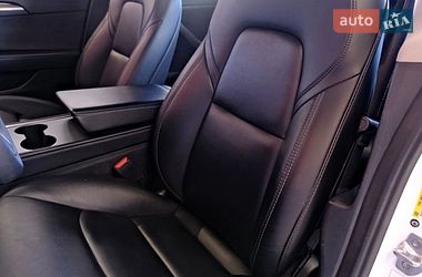 Седан Tesla Model 3 2023 в Одессе