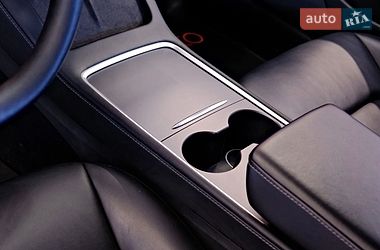 Седан Tesla Model 3 2023 в Одессе