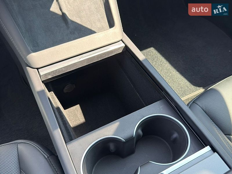 Седан Tesla Model 3 2025 в Одессе фото 14 Седан Tesla Model 3 2025 в Одессе
