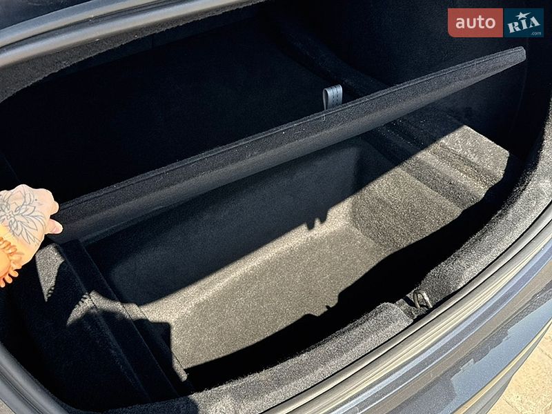 Седан Tesla Model 3 2025 в Одессе фото 19 Седан Tesla Model 3 2025 в Одессе